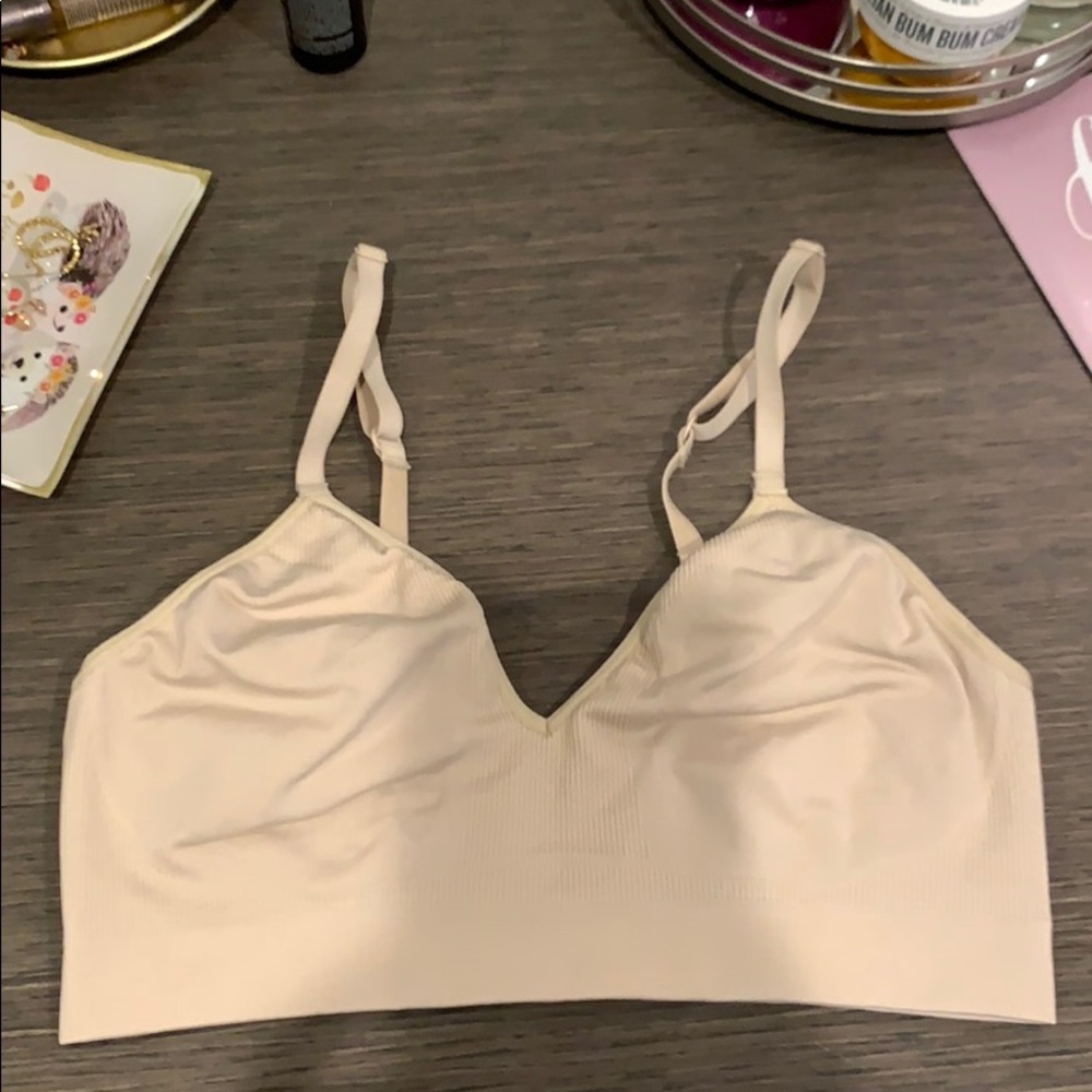 Athleta Convertible Racerback Bra-M